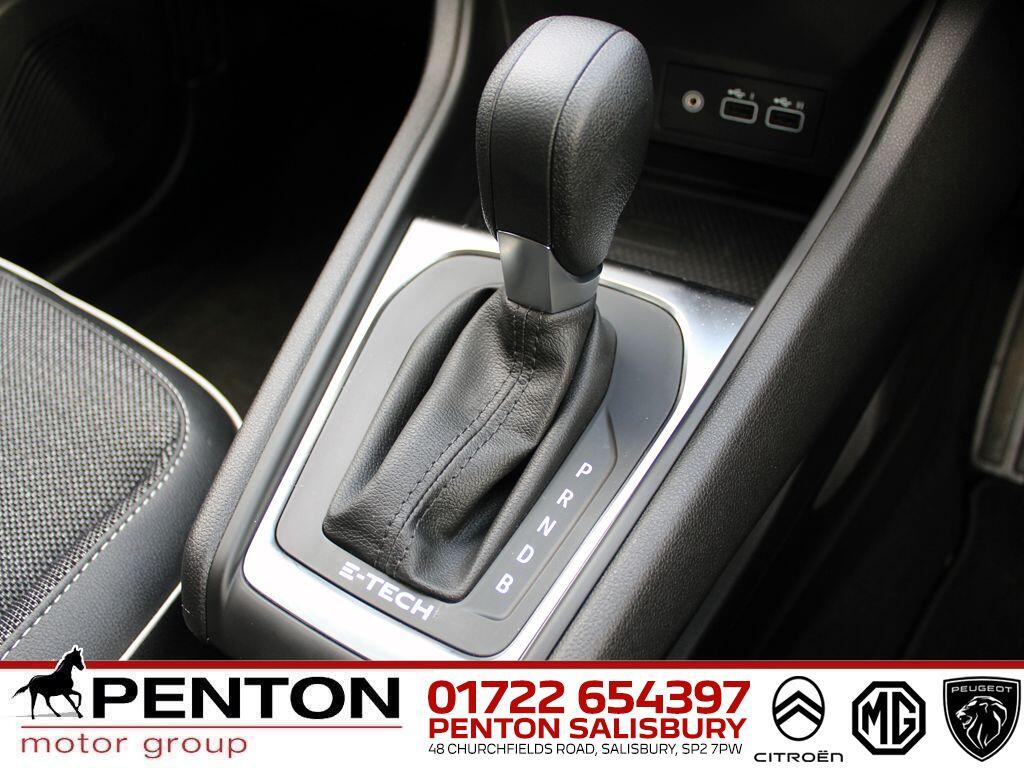 Used Renault Captur 2023 for sale - 76898680: Photo 4