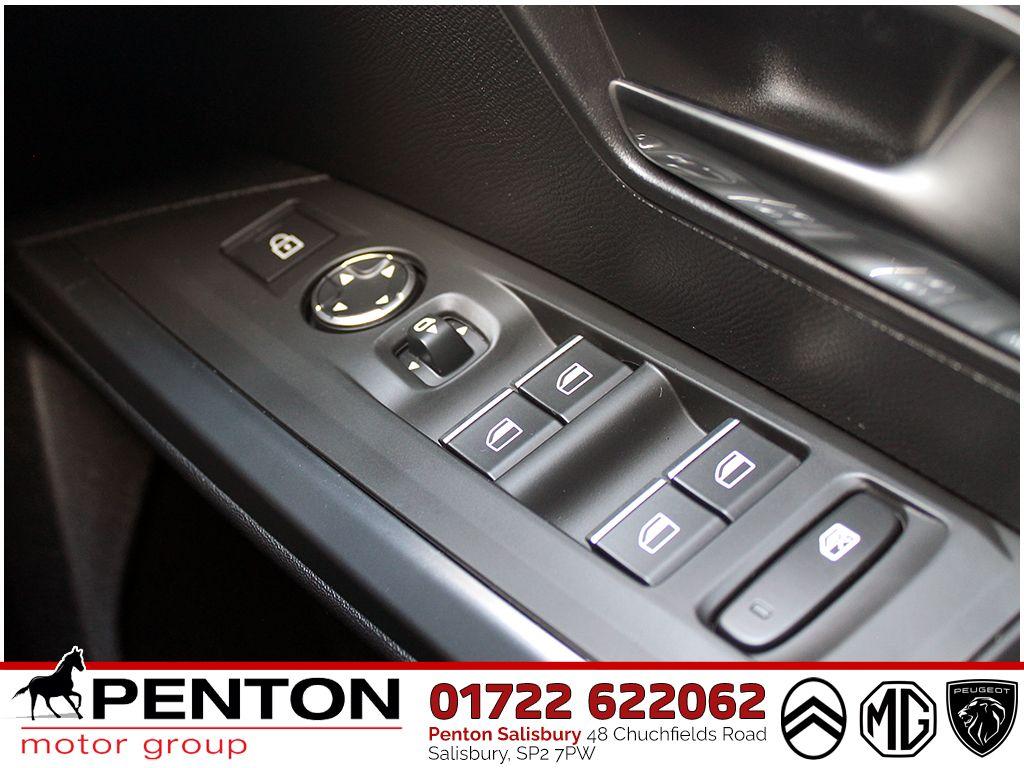 Used Peugeot 3008 2024 for sale - 76994022: Photo 28