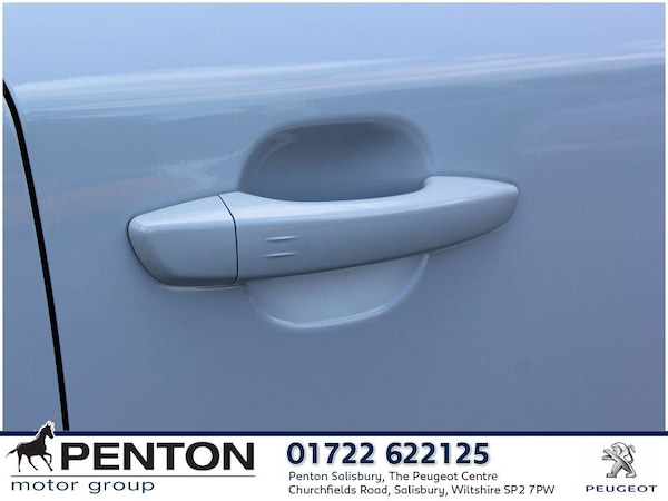 Used Peugeot E-2008 2024 for sale - 73451618: Photo 16