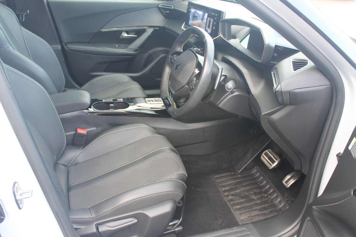 Used Peugeot 2008 2024 for sale - 77496257: Photo 9