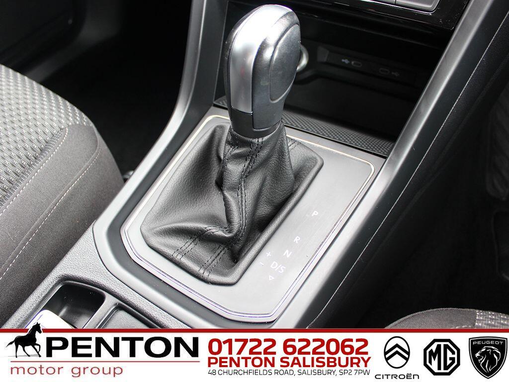 Used Volkswagen Touran 2021 for sale - 75990617: Photo 4