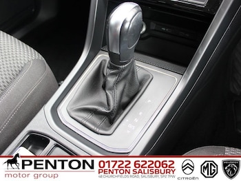 Used Volkswagen Touran 2021 for sale - 75990617: Photo 4