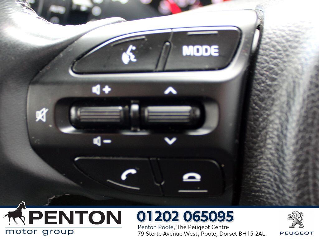 Used Kia Stonic 2021 for sale - 76326587: Photo 12