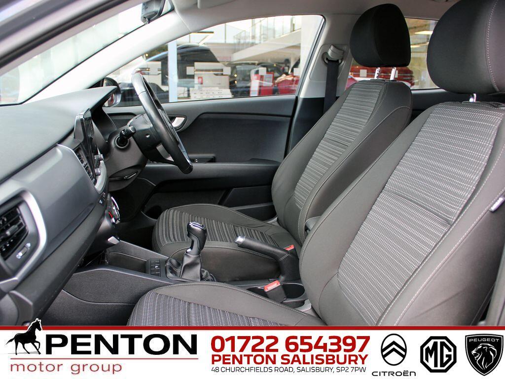 Used Kia Stonic 2021 for sale - 76326587: Photo 7