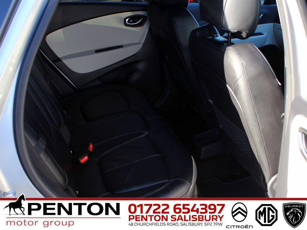 Used Renault Captur 2018 for sale - 76765678: Photo 8