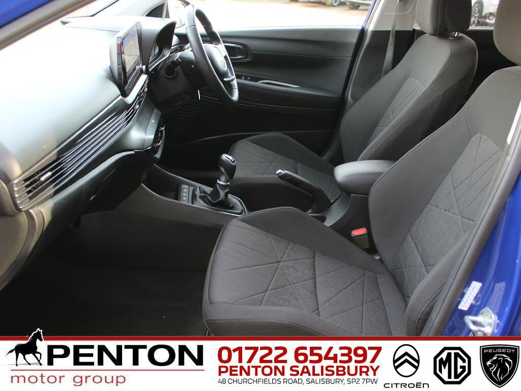 Used Hyundai BAYON 2022 for sale - 76976267: Photo 2