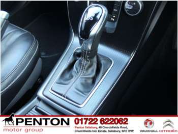 Used Volvo V40 2019 for sale - 73553500: Photo