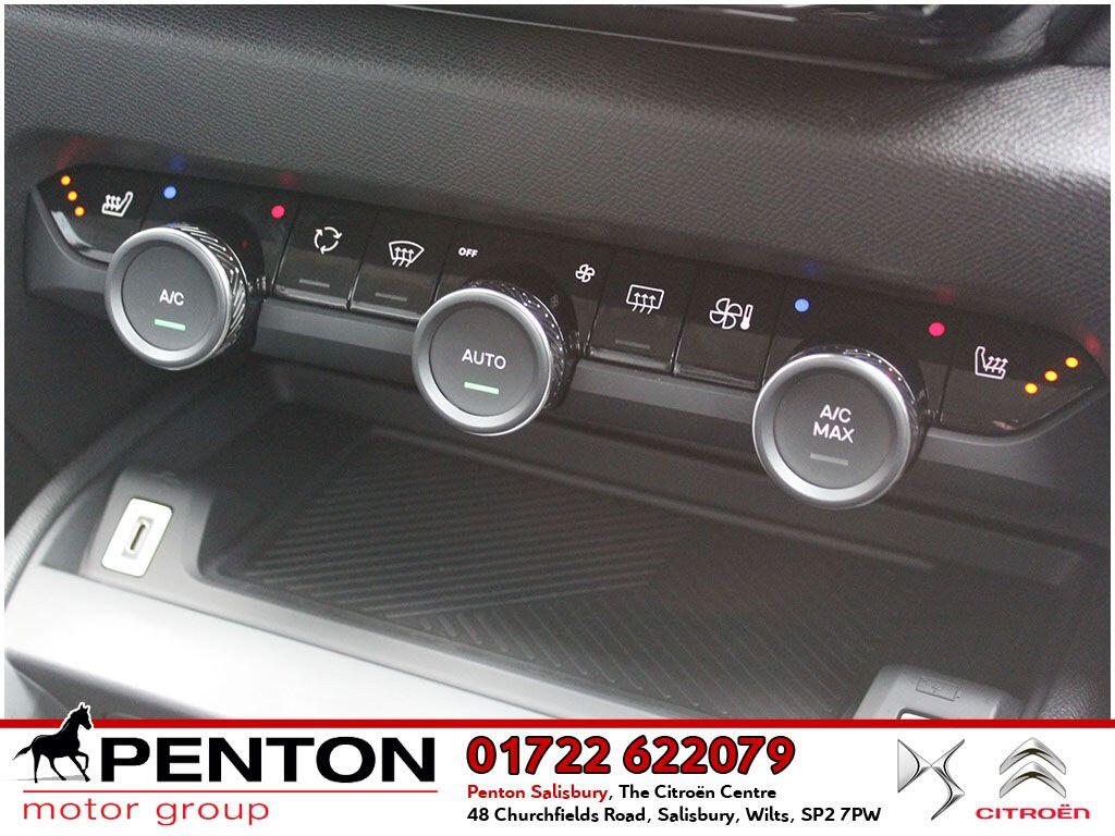 Used Citroen e-C4 2025 for sale - 76020659: Photo 11
