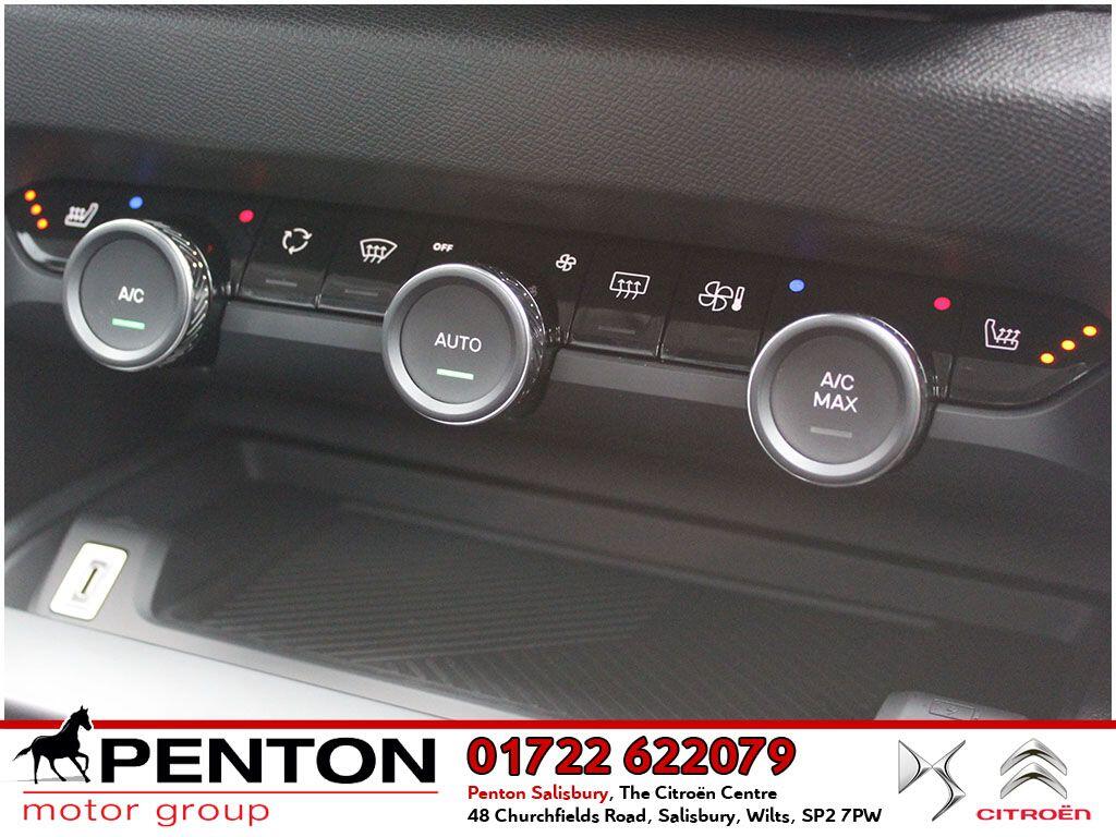 Used Citroen e-C4 2025 for sale - 76020659: Photo 29