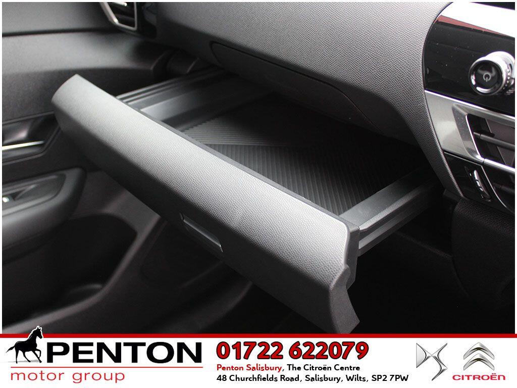 Used Citroen e-C4 2025 for sale - 76020659: Photo 32