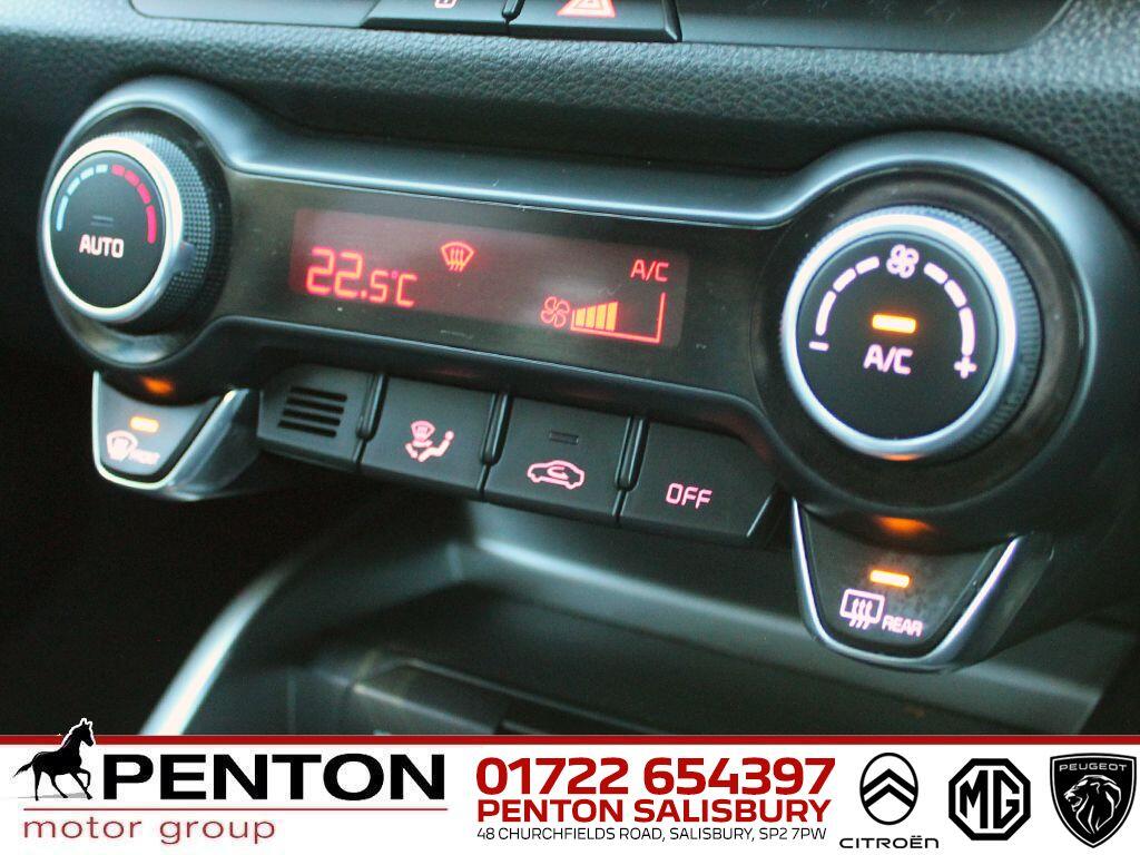 Used Kia Stonic 2023 for sale - 76727219: Photo 11