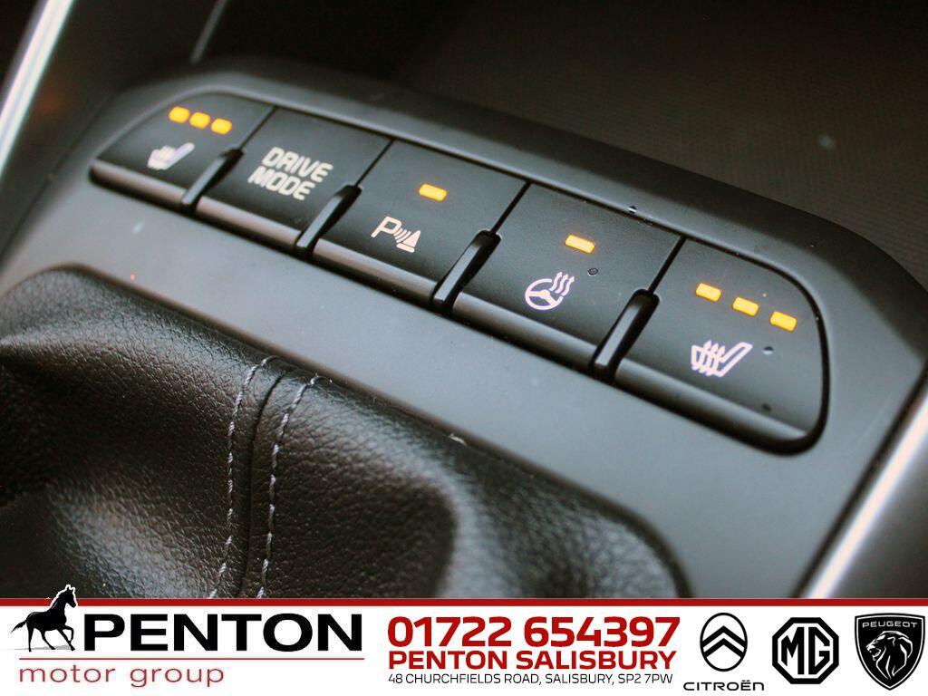 Used Kia Stonic 2023 for sale - 76727219: Photo 12