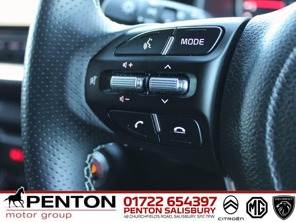 Used Kia Stonic 2023 for sale - 76727219: Photo 13