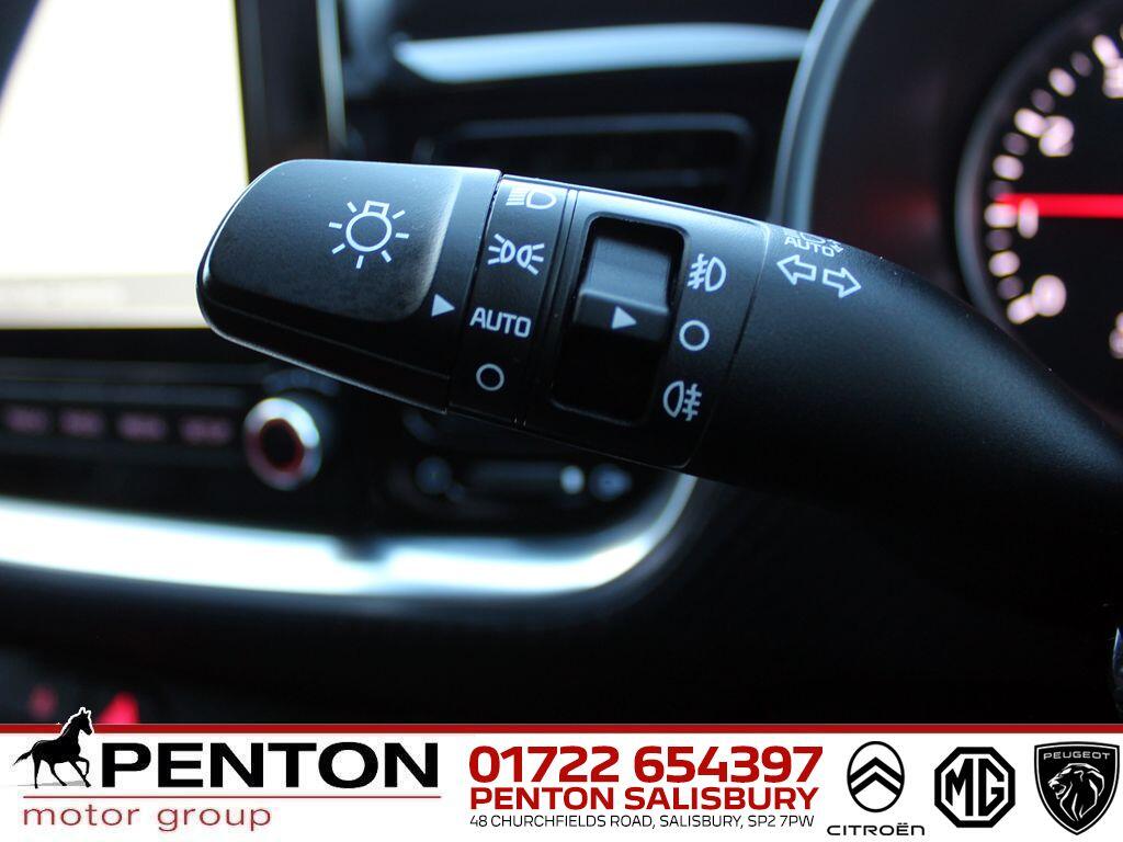 Used Kia Stonic 2023 for sale - 76727219: Photo 15