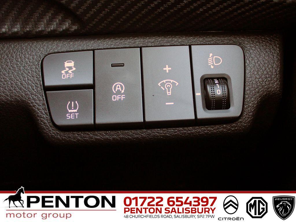 Used Kia Stonic 2023 for sale - 76727219: Photo 17