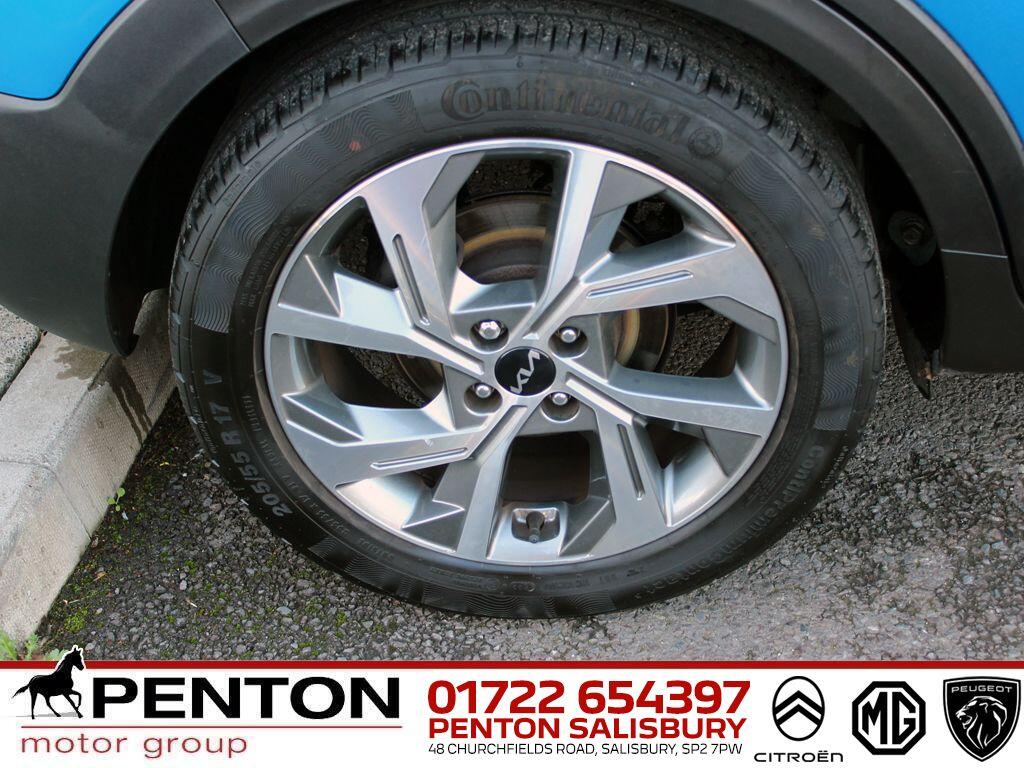 Used Kia Stonic 2023 for sale - 76727219: Photo 6