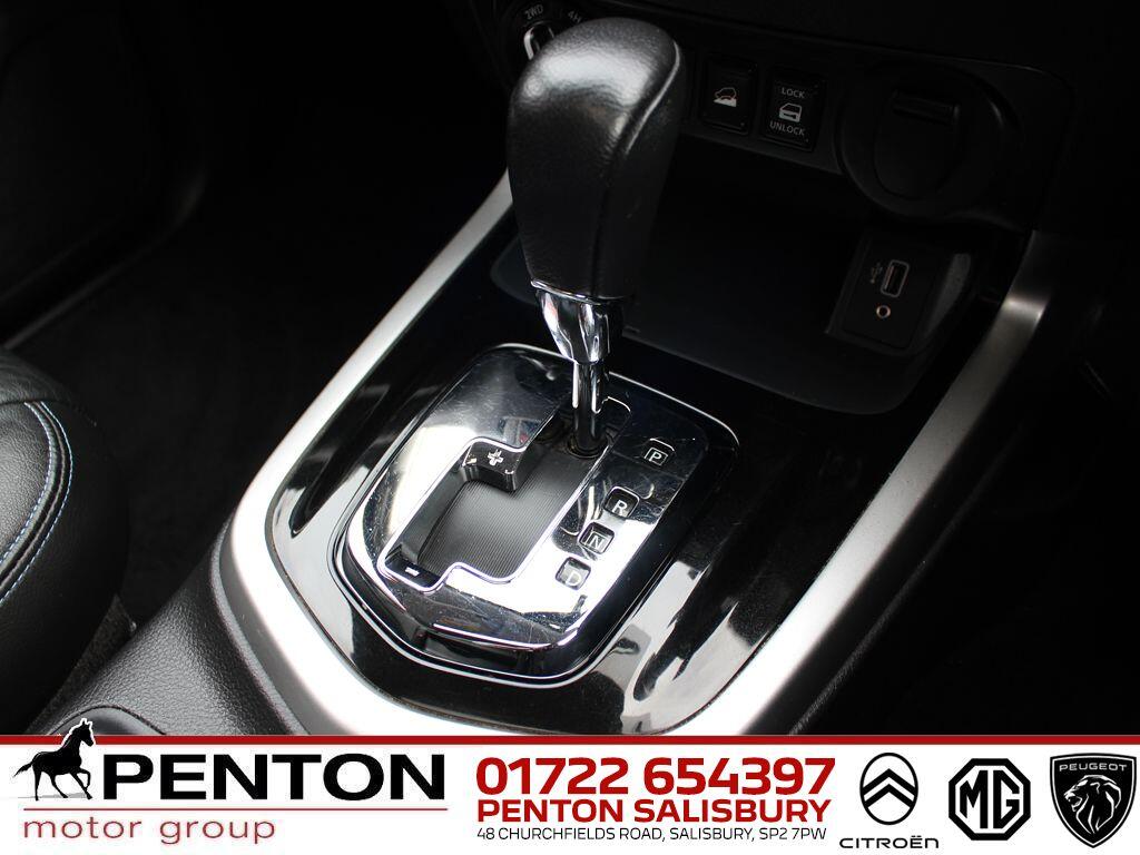 Used Nissan Navara 2020 for sale - 77970204: Photo 10