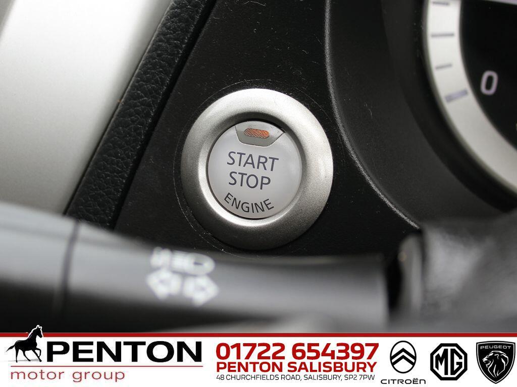 Used Nissan Navara 2020 for sale - 77970204: Photo 16