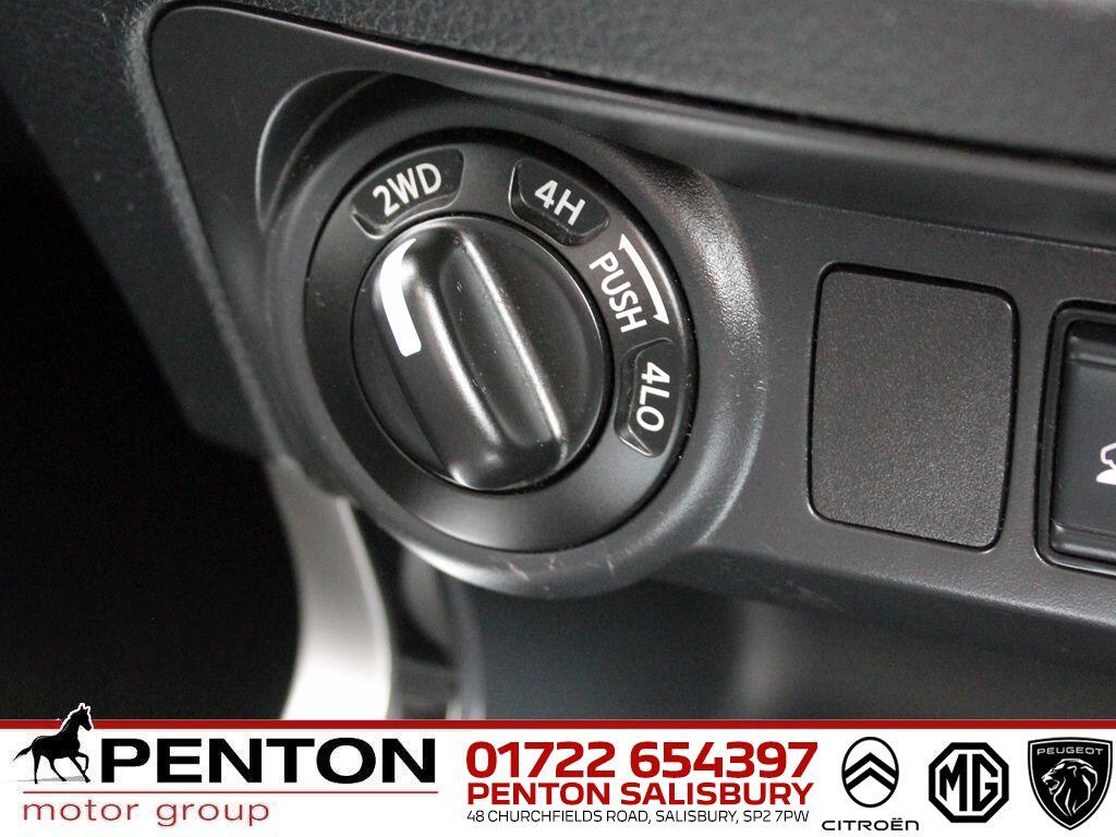 Used Nissan Navara 2020 for sale - 77970204: Photo 17