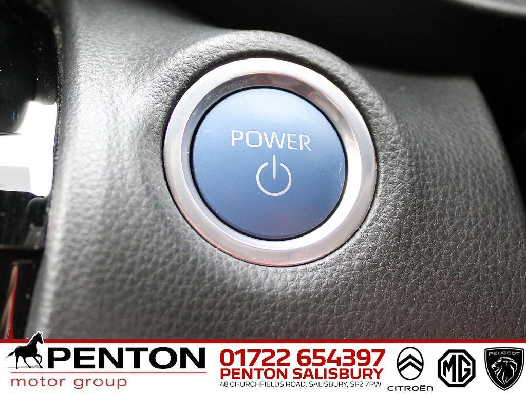 Used Toyota Yaris Cross 2023 for sale - 77982631: Photo 14