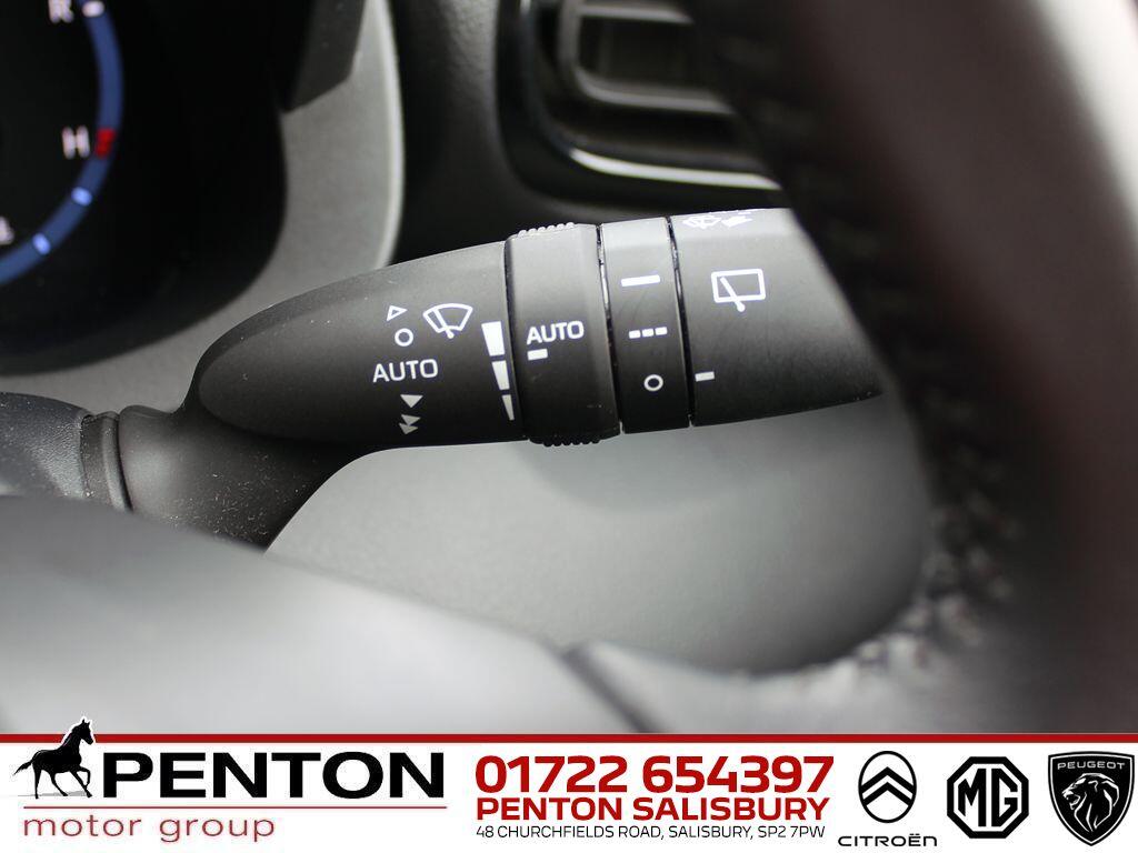 Used Toyota Yaris Cross 2023 for sale - 77982631: Photo 19