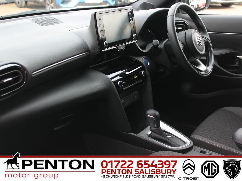 Used Toyota Yaris Cross 2023 for sale - 77982631: Photo 24