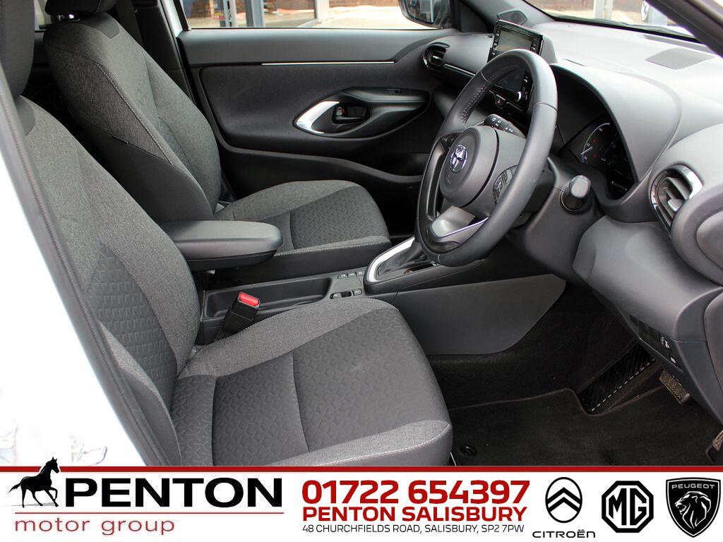 Used Toyota Yaris Cross 2023 for sale - 77982631: Photo 8