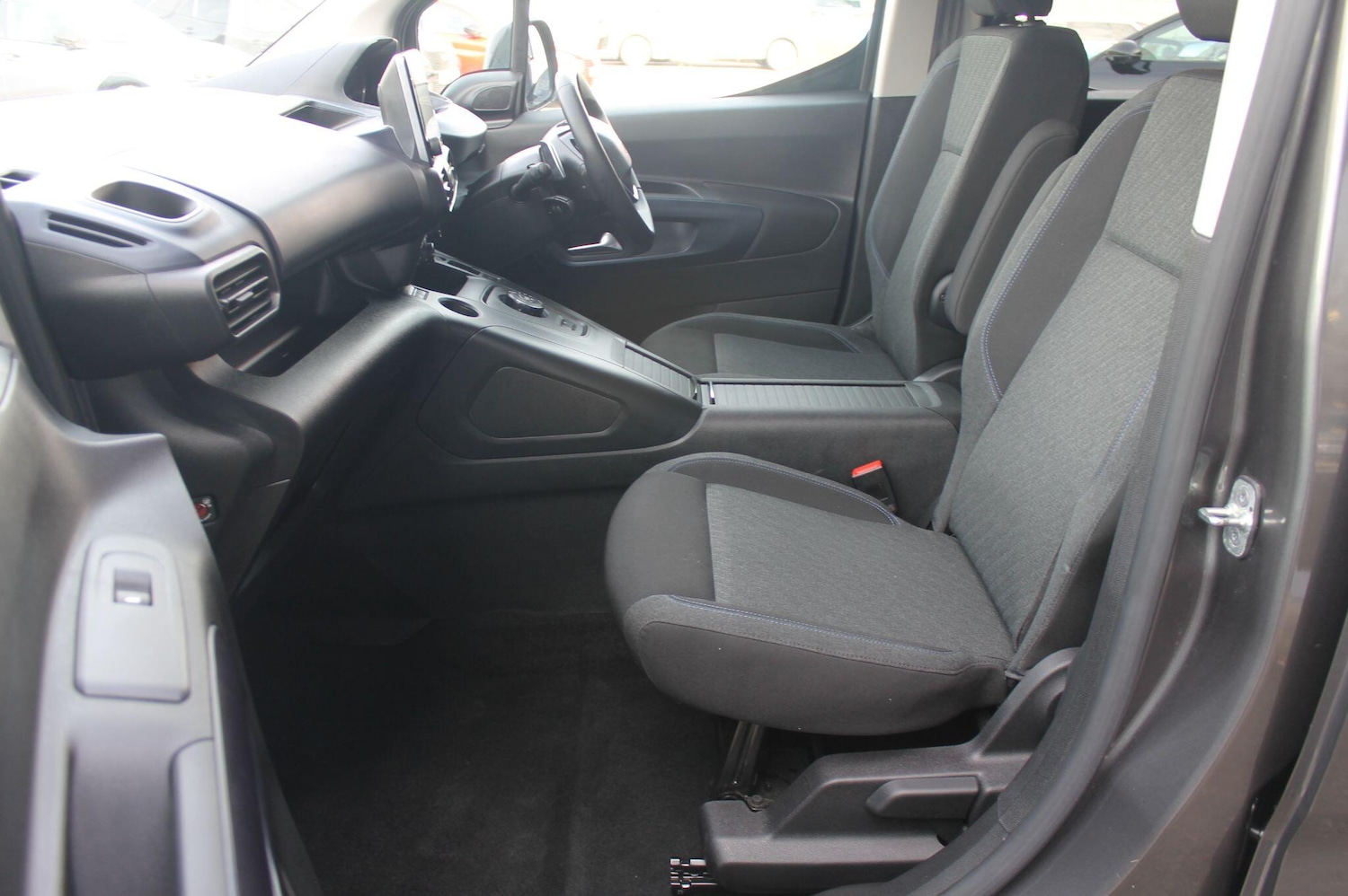 Used Peugeot Rifter 2022 for sale - 77970168: Photo 33