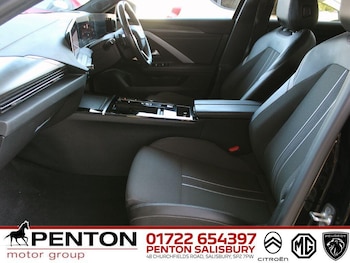 Used Vauxhall Astra 2023 for sale - 77970392: Photo