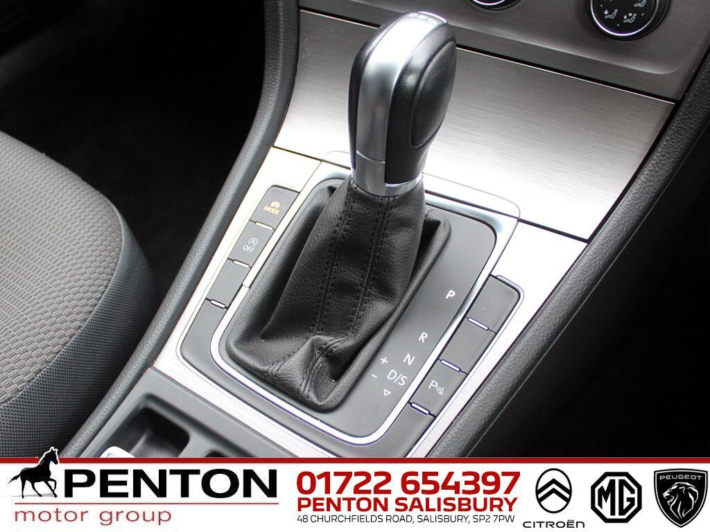 Used Volkswagen Golf 2017 for sale - 77344665: Photo 4