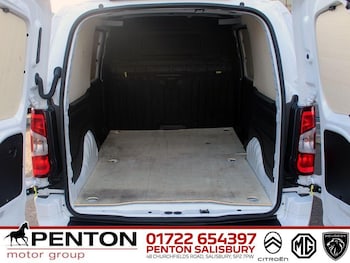 Used Citroen Berlingo 2024 for sale - 76689980: Photo