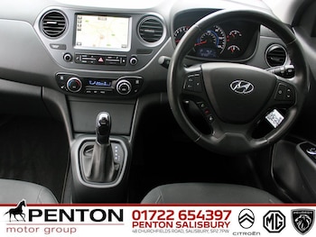 Used Hyundai i10 2018 for sale - 76326222: Photo