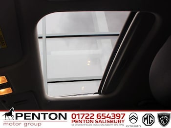 Used Hyundai i10 2018 for sale - 76326222: Photo