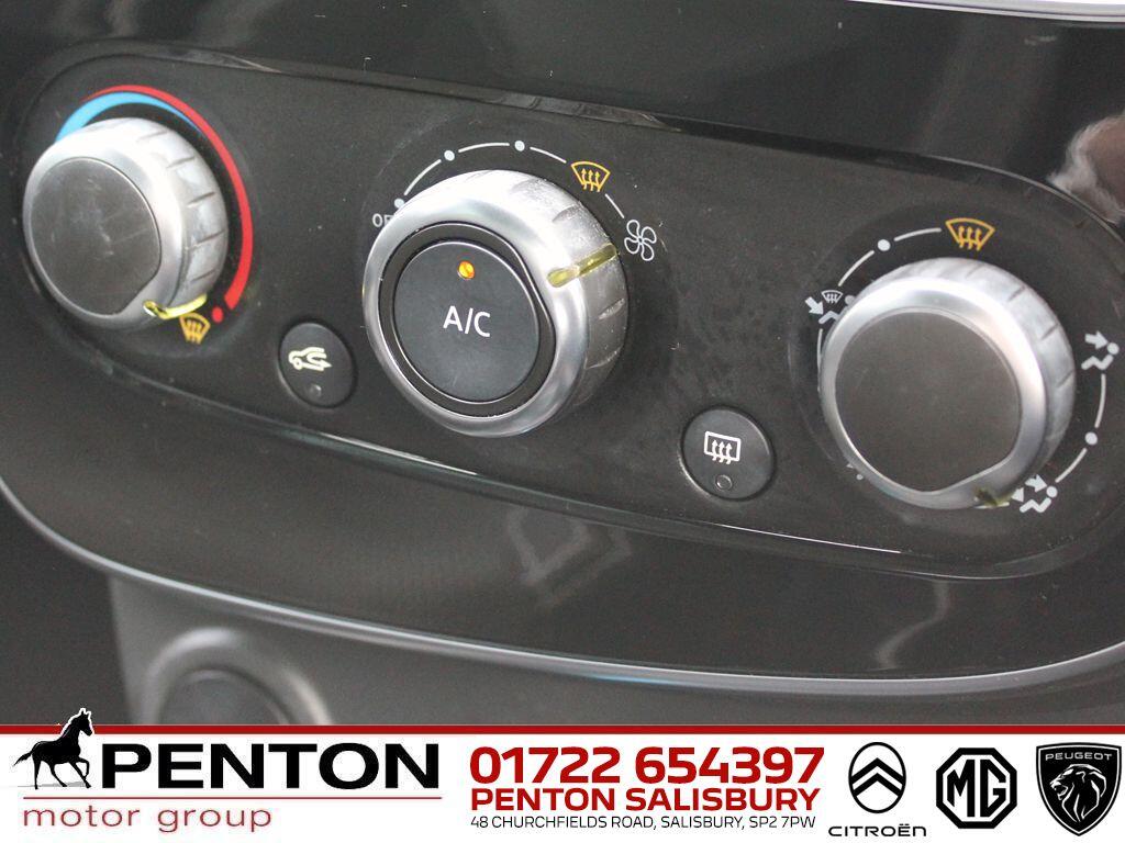 Used Renault Clio for sale - 77970678: Photo 11