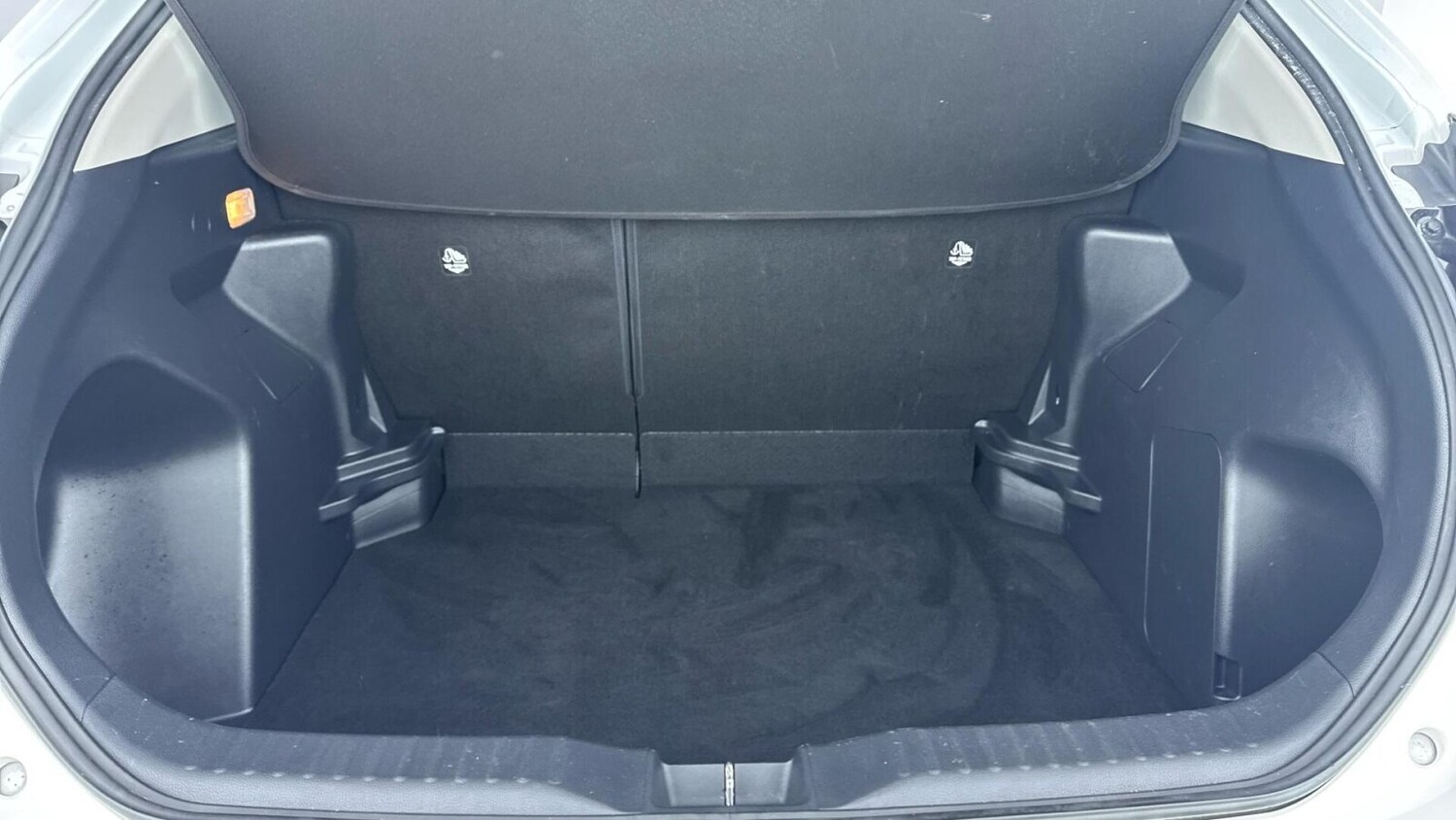 Used Toyota Yaris Cross 2022 for sale - 77636475: Photo 14