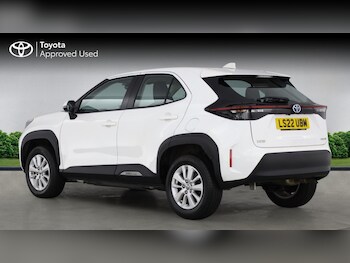 Used Toyota Yaris Cross 2022 for sale - 77636475: Photo