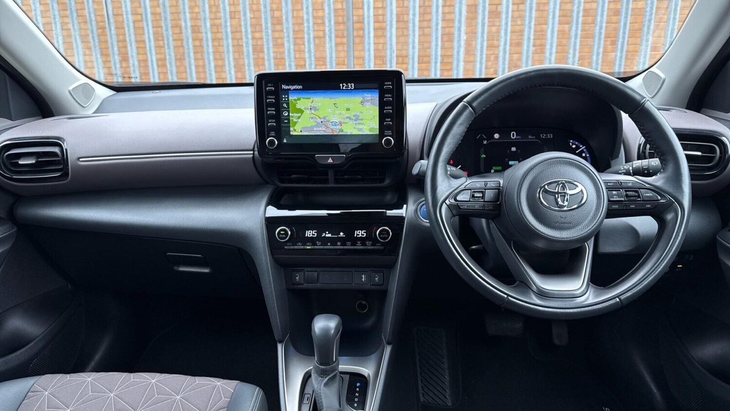 Used Toyota Yaris Cross 2022 for sale - 76675383: Photo 6