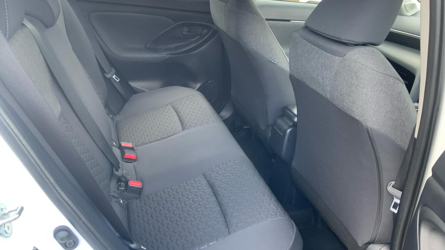 Used Toyota Yaris Cross 2022 for sale - 76674018: Photo 12