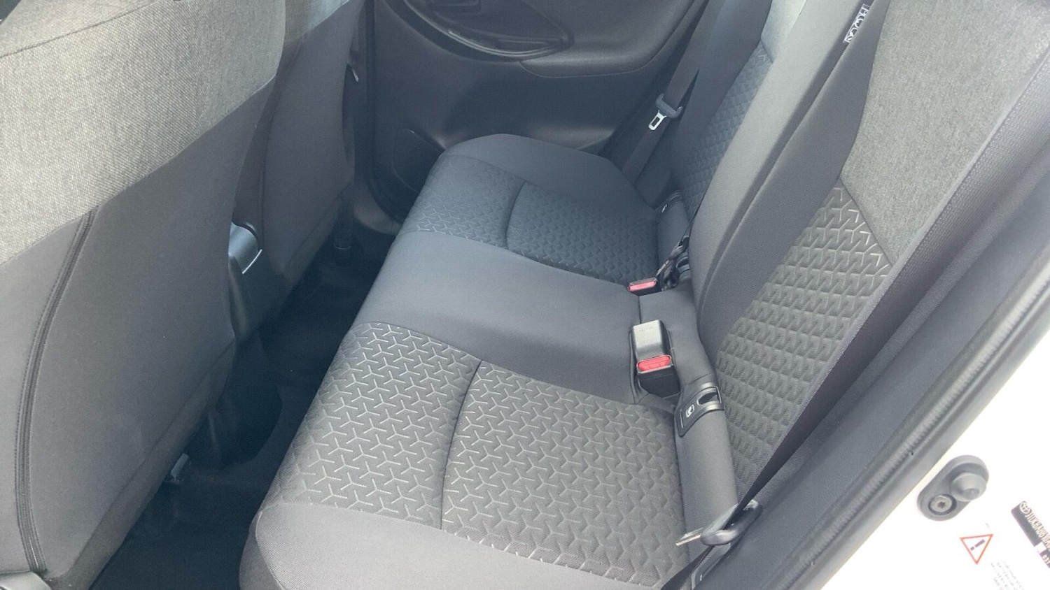 Used Toyota Yaris Cross 2022 for sale - 76674018: Photo 13