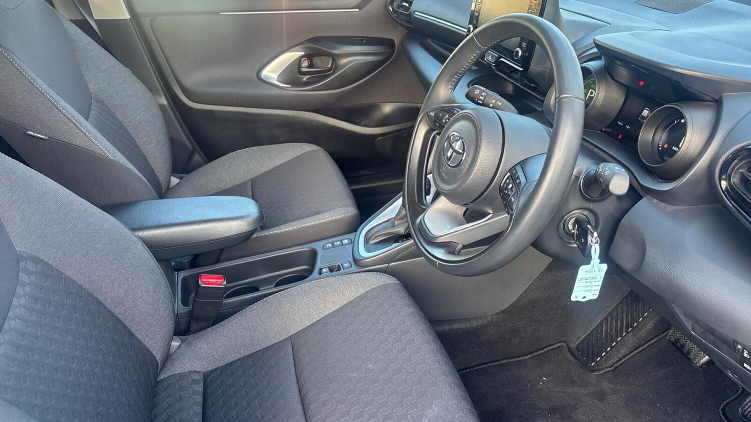 Used Toyota Yaris 2024 for sale - 77462622: Photo 11