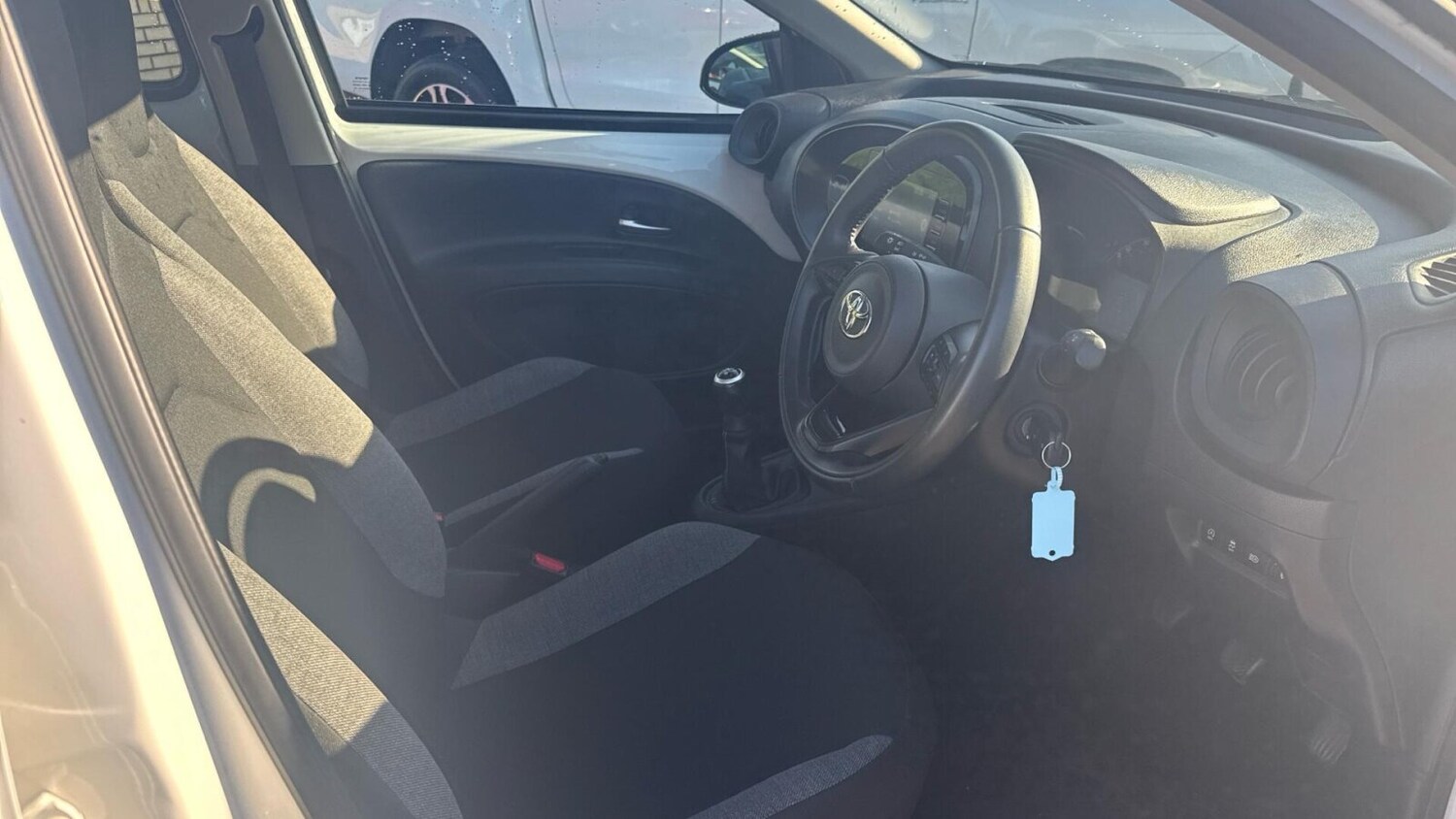 Used Toyota Aygo X 2023 for sale - 76676954: Photo 11