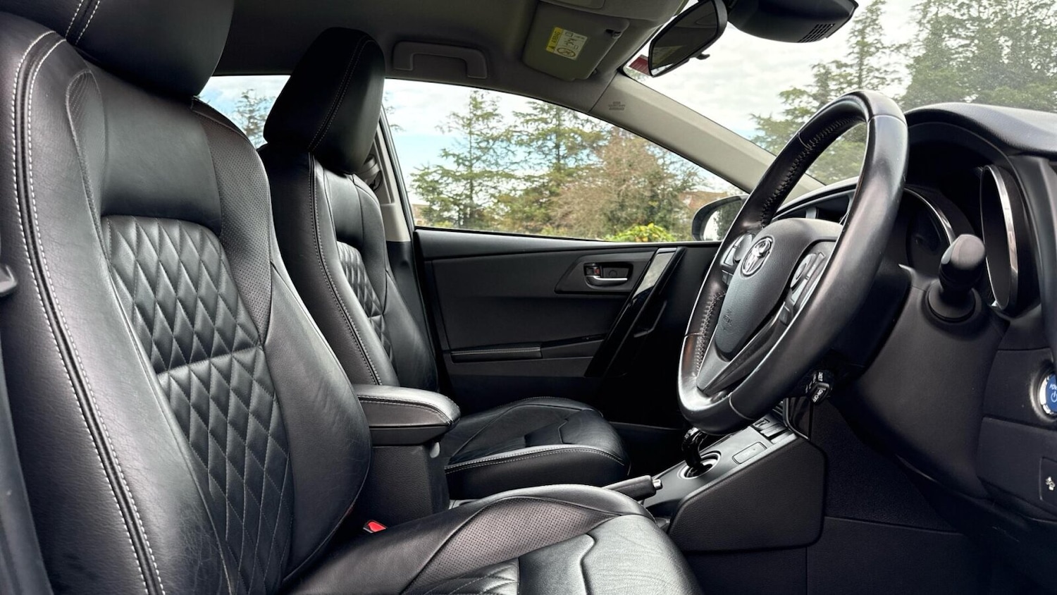 Used Toyota Auris 2017 for sale - 76673556: Photo 12