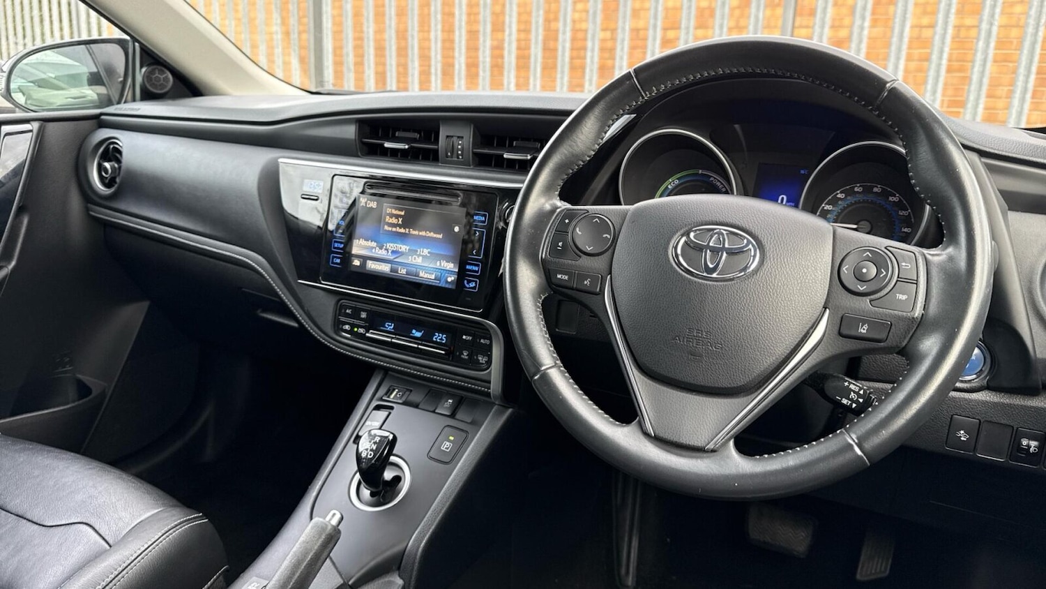 Used Toyota Auris 2017 for sale - 76673556: Photo 9