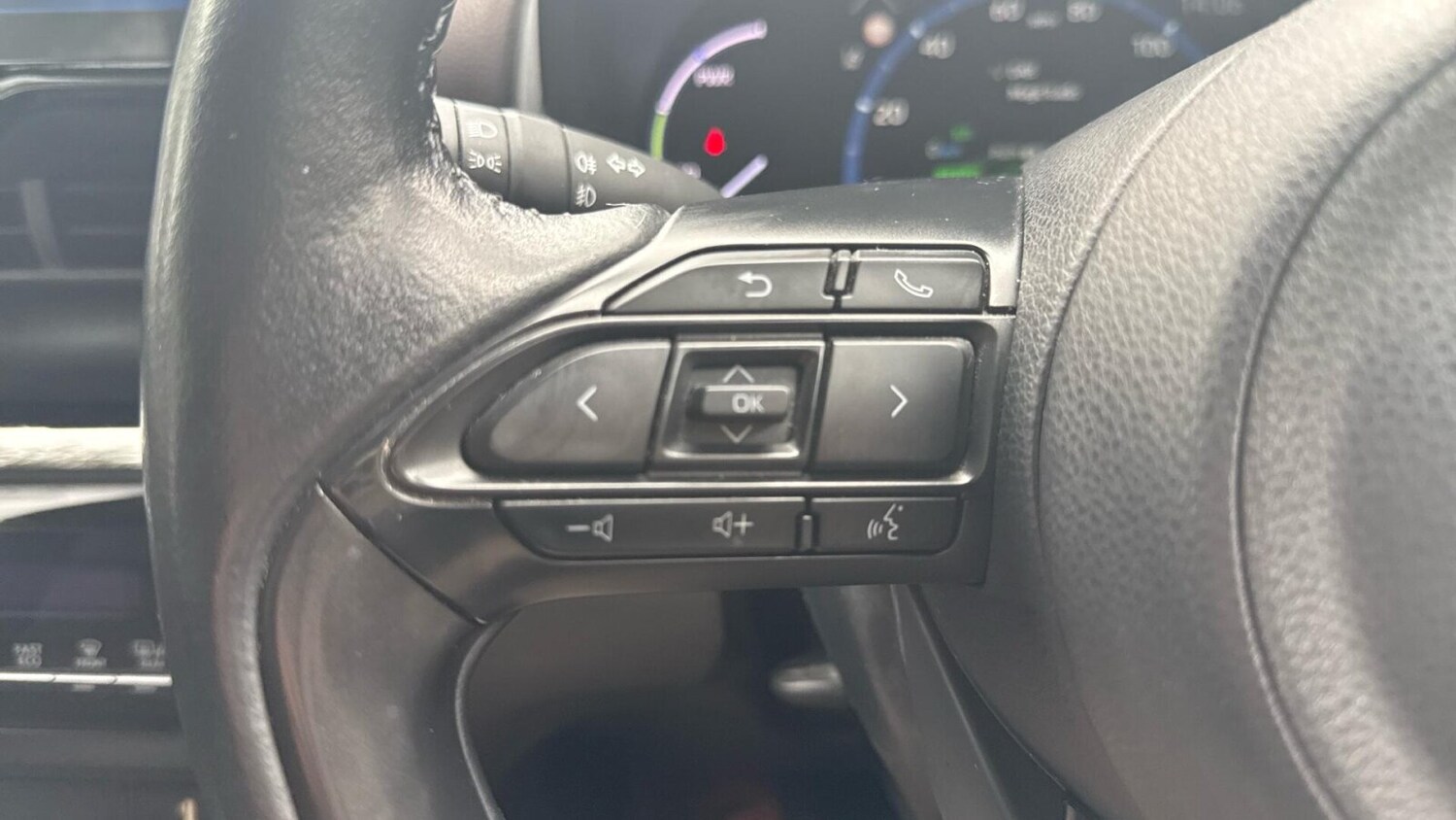 Used Toyota Yaris Cross 2022 for sale - 76675410: Photo 22