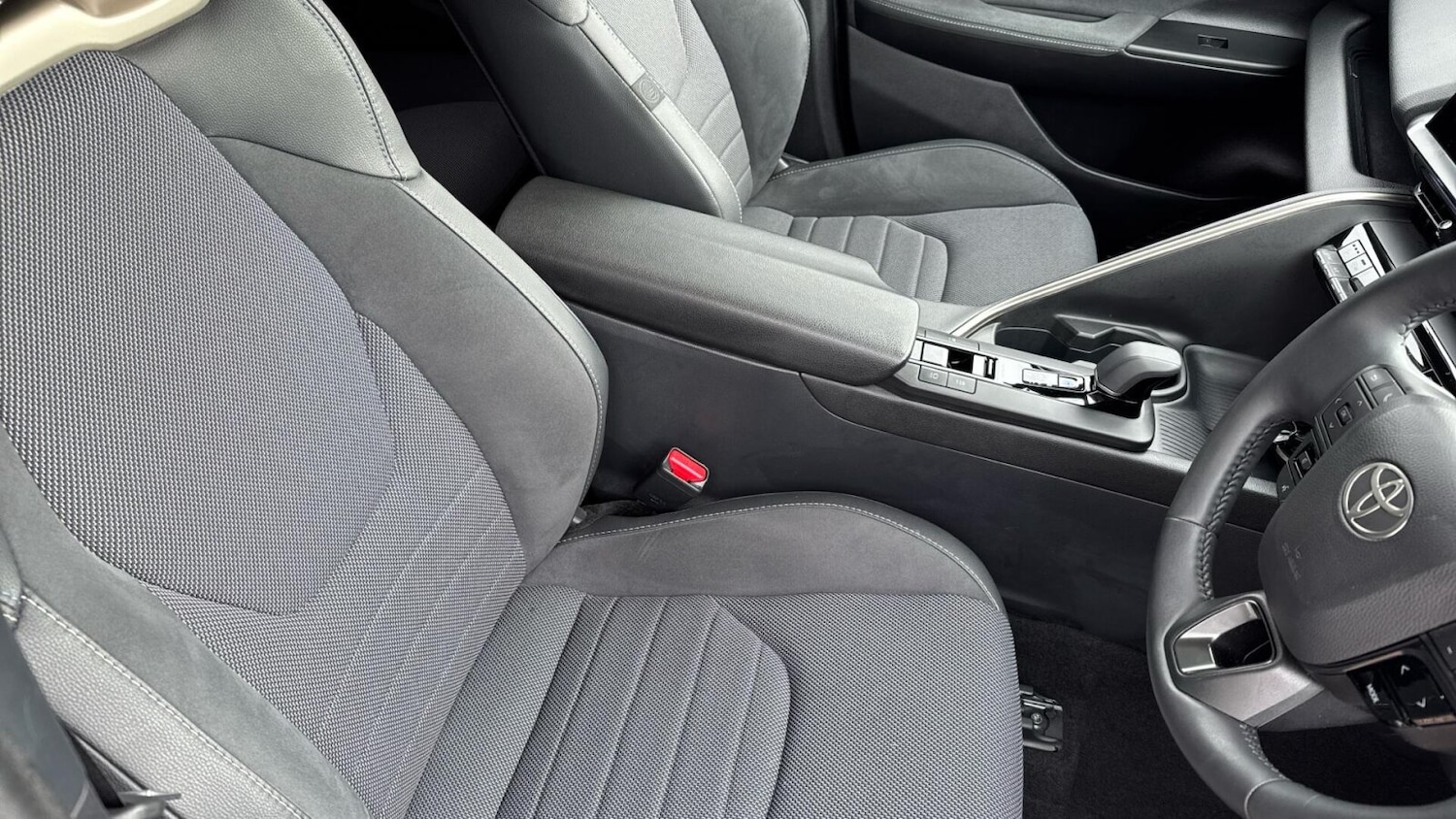 Used Toyota C-HR 2025 for sale - 78084701: Photo 12