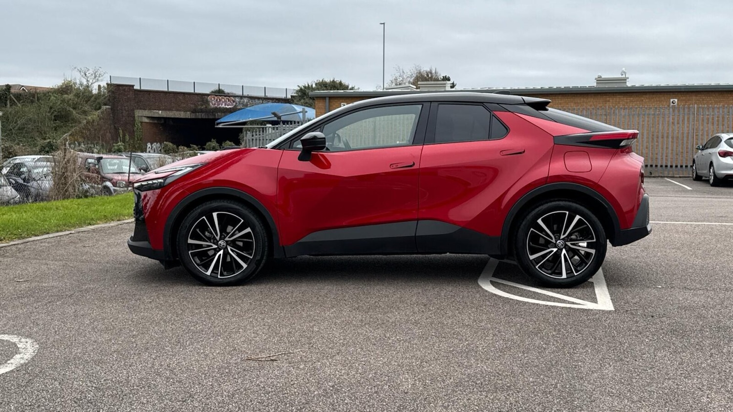 Used Toyota C-HR 2025 for sale - 78084701: Photo 18