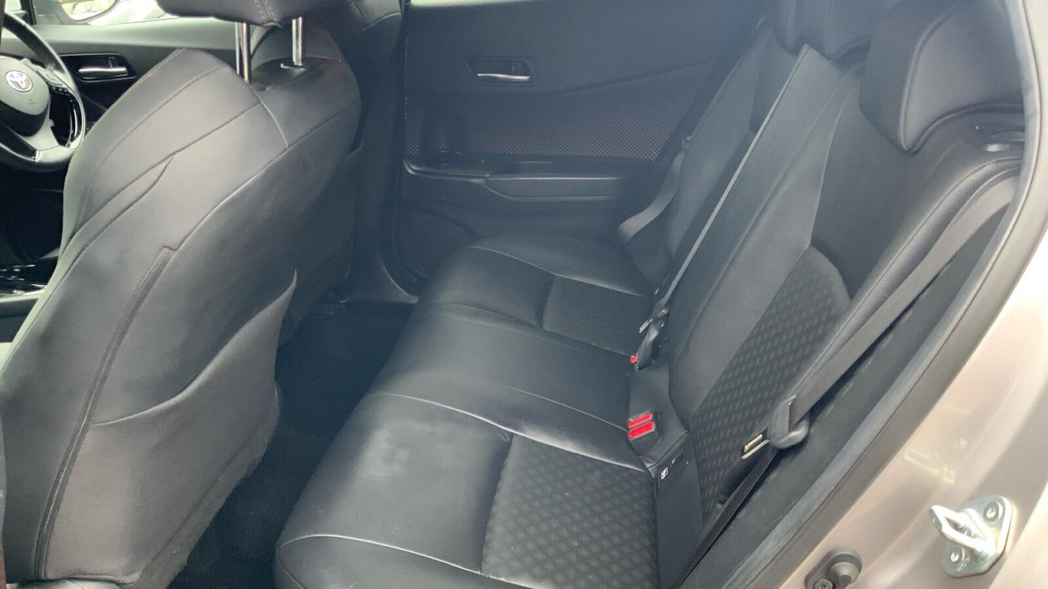 Used Toyota C-HR 2018 for sale - 77968376: Photo 15