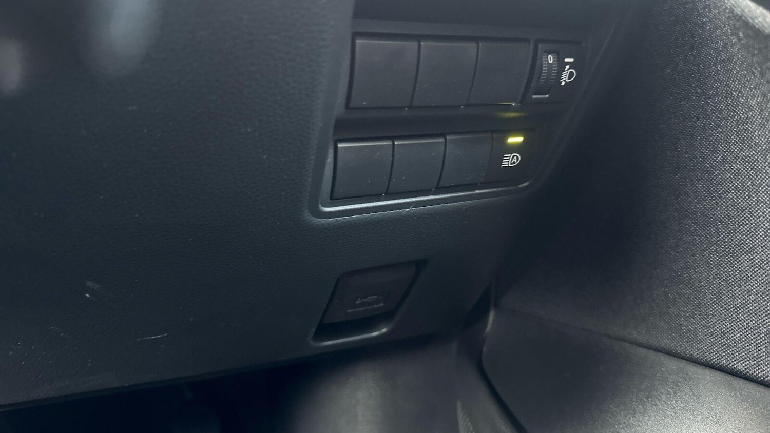 Used Toyota Yaris 2023 for sale - 77980122: Photo 24