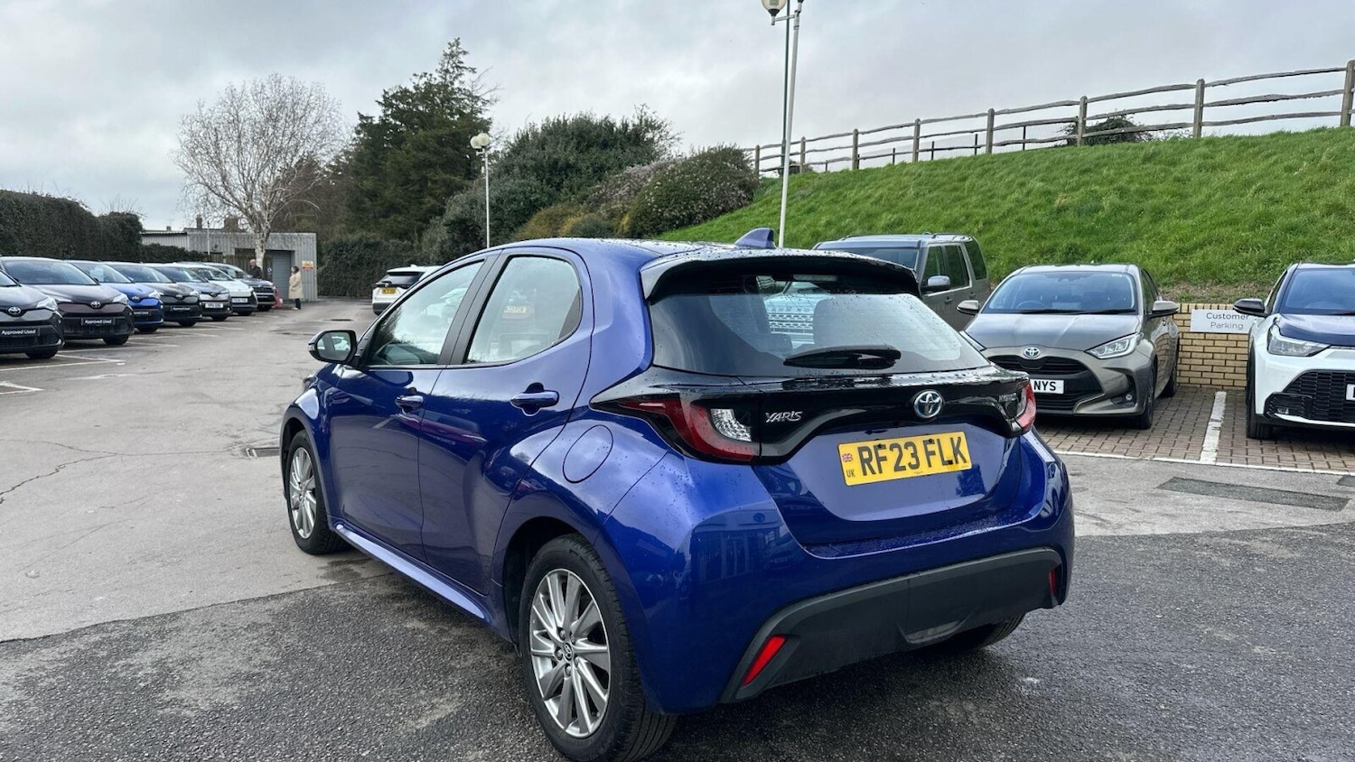 Used Toyota Yaris 2023 for sale - 77980122: Photo 5