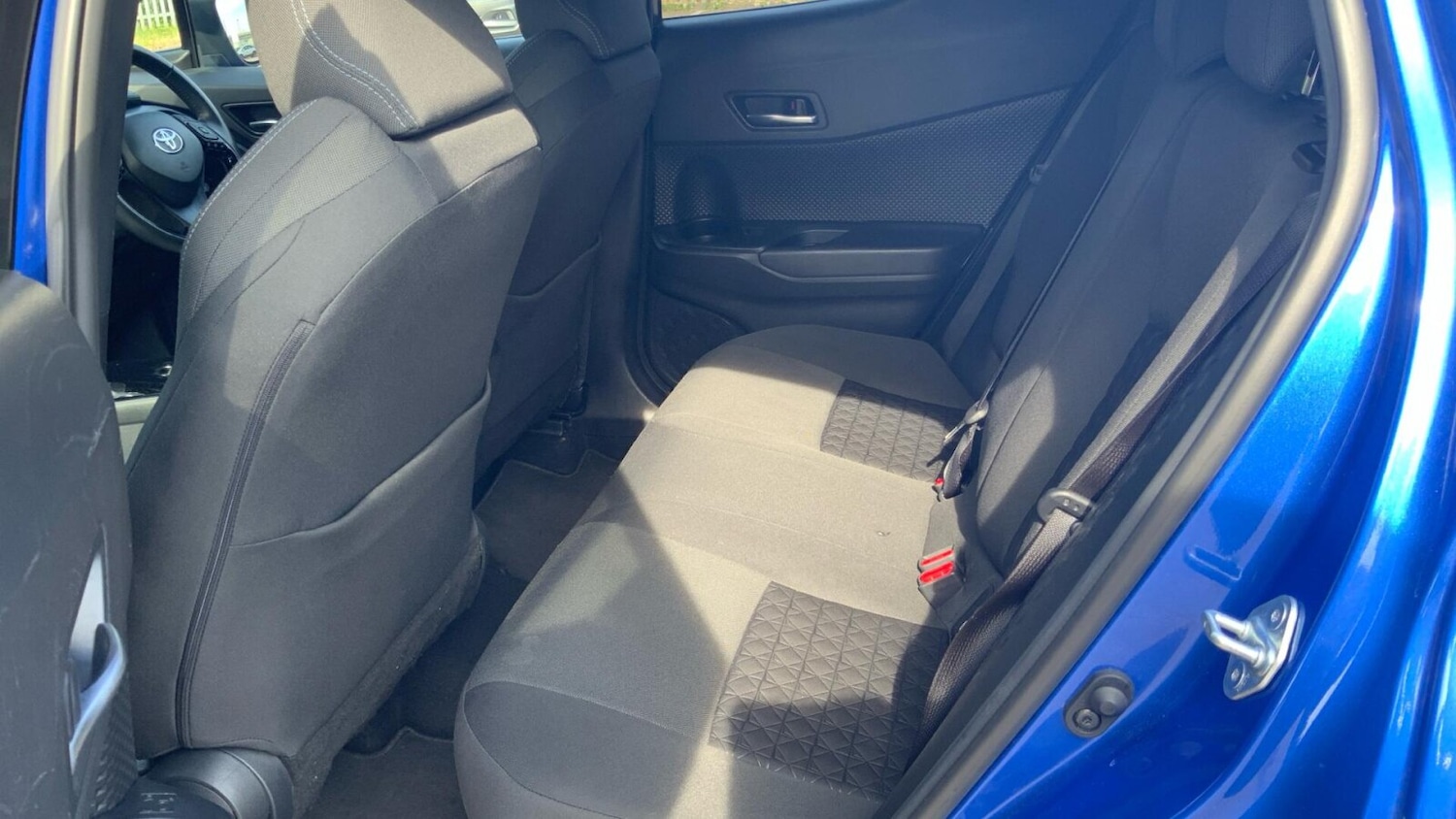 Used Toyota C-HR 2022 for sale - 77132830: Photo 13